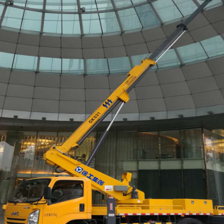 新津附近高空作业车租赁｜安全设备租赁｜高空安装|工程定制化方案｜亿立达设备租赁